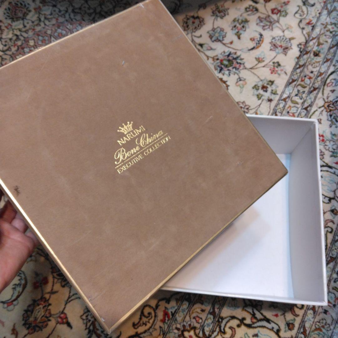 鳴海 皿2種類× 5枚 金色装飾グリーン