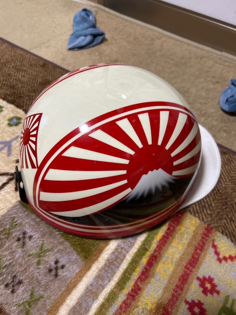 アイボリー日照コルク3つボタン