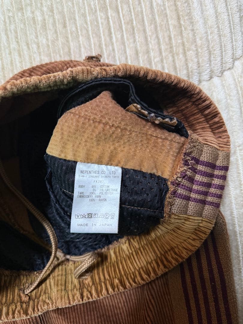 Needles茶色コーディロイ