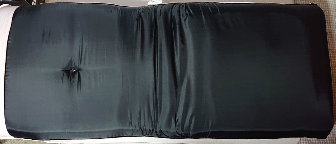 リクライニング座椅子　ニトリ〔新品1 中古品1〕 2脚まとめ売り (匿名配送)