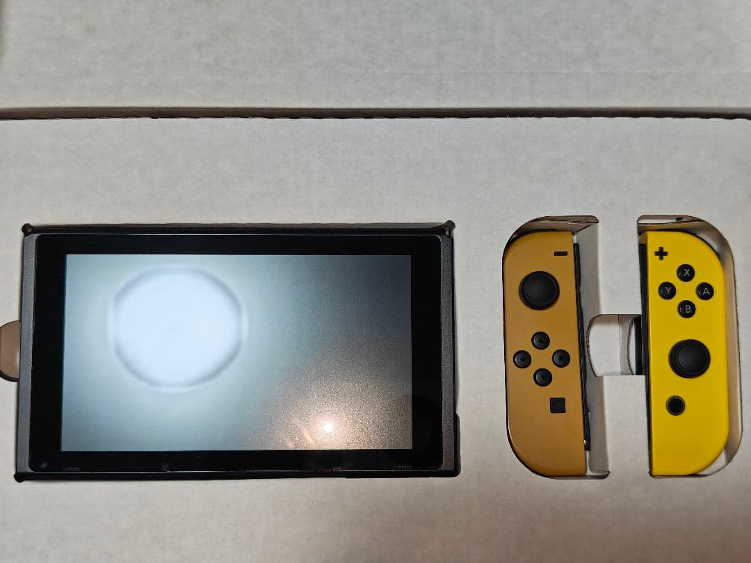 動作良好　switch 本体 ピカチュウ　モンスターボールplus