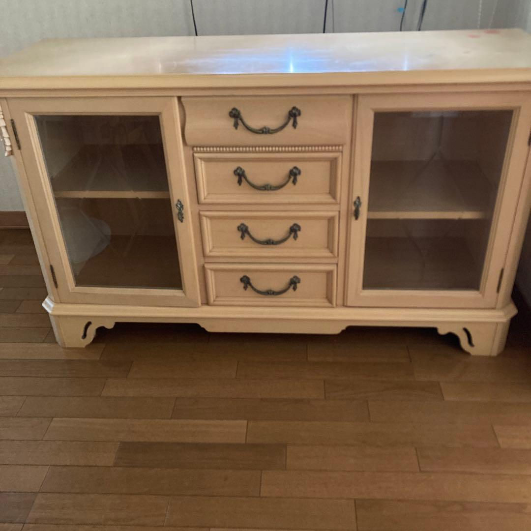 リンホーリンサイドボード　キャビネット　飾り棚