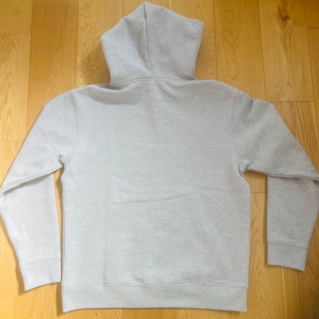 で*ひ様 【新品・未使用】メゾンキツネ　グレーパーカー　Ｌサイズ