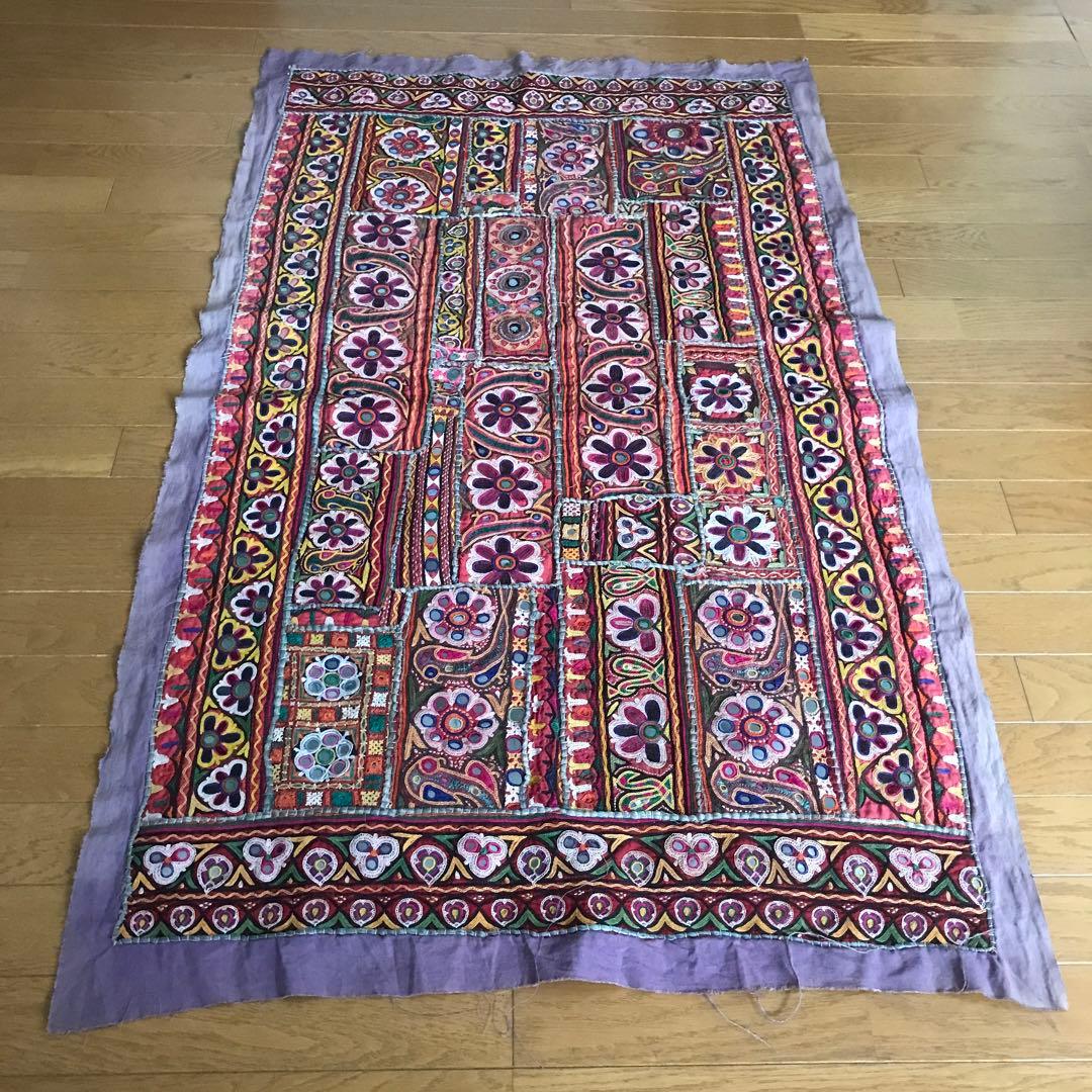 カッチアンティーク刺繍のタペストリー壁掛け☆ヴィンテージ刺繍