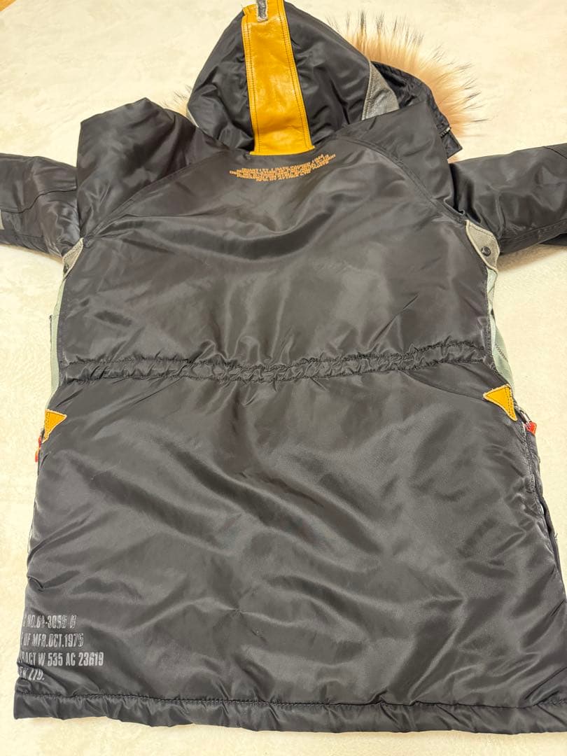 AVIREX N-3Bフライトジャケット