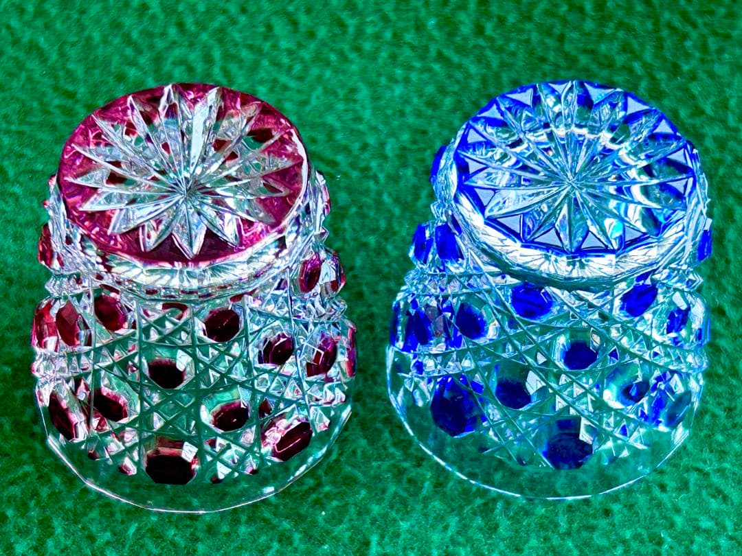 (新品未使用)HOYAクリスタル色被切子　グラス赤青 ペアセット木箱付き