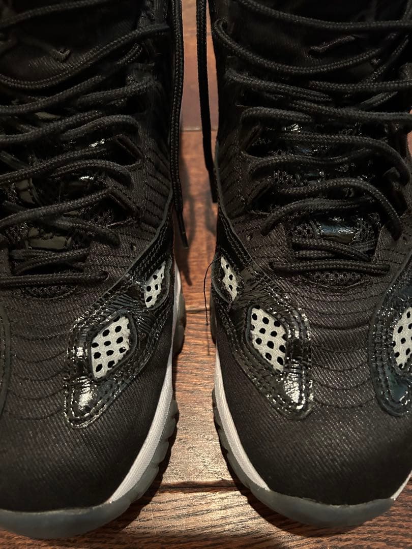 ジョーダン11　LOW