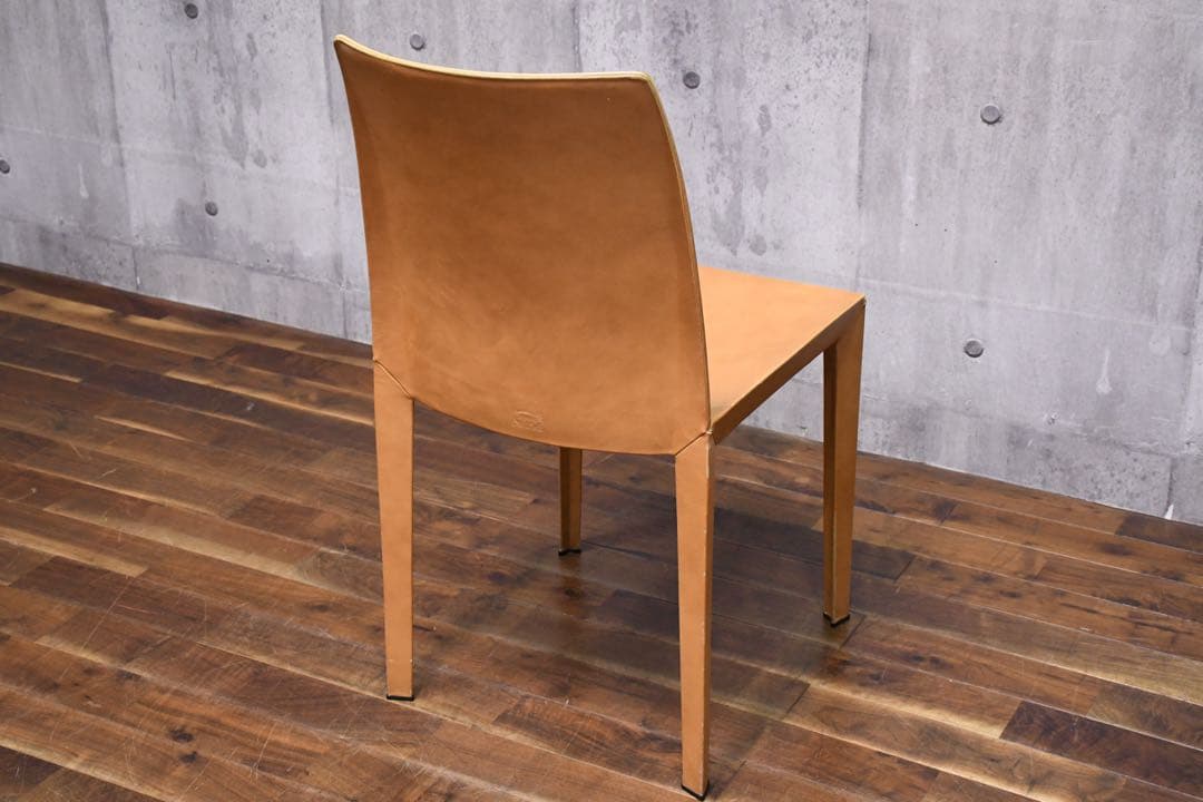 EEK123 イタリア最高峰 ポルトローナフラウ ローラ ダイニングチェア