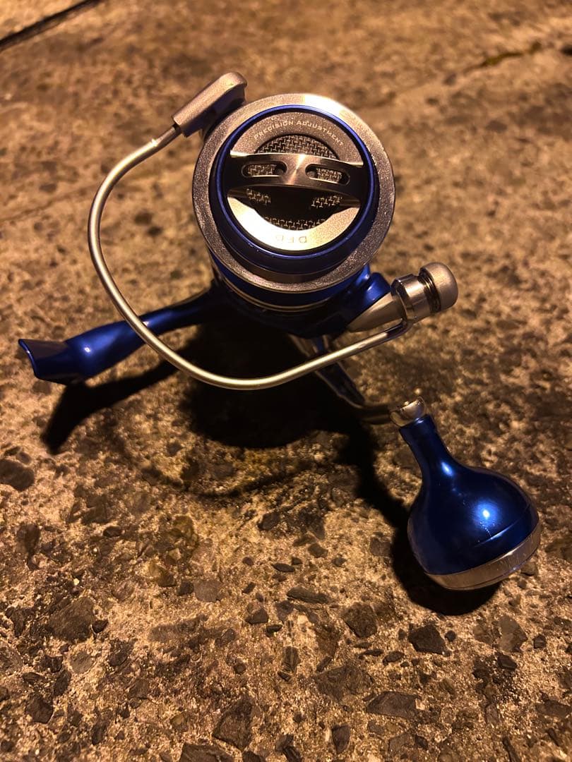 Okuma スピニングリール（ブルー） 9ベアリング仕様 8000番