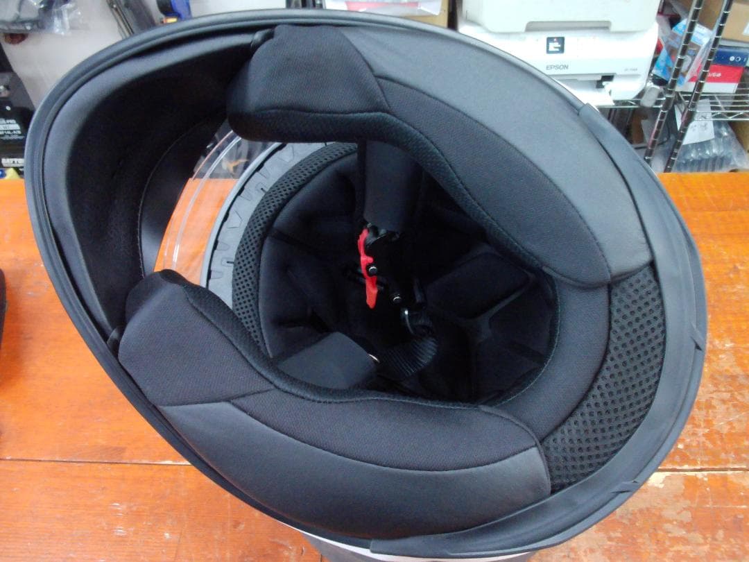 OGK　KABUTO　SHUMA　ホワイト　サイズM　2025年製