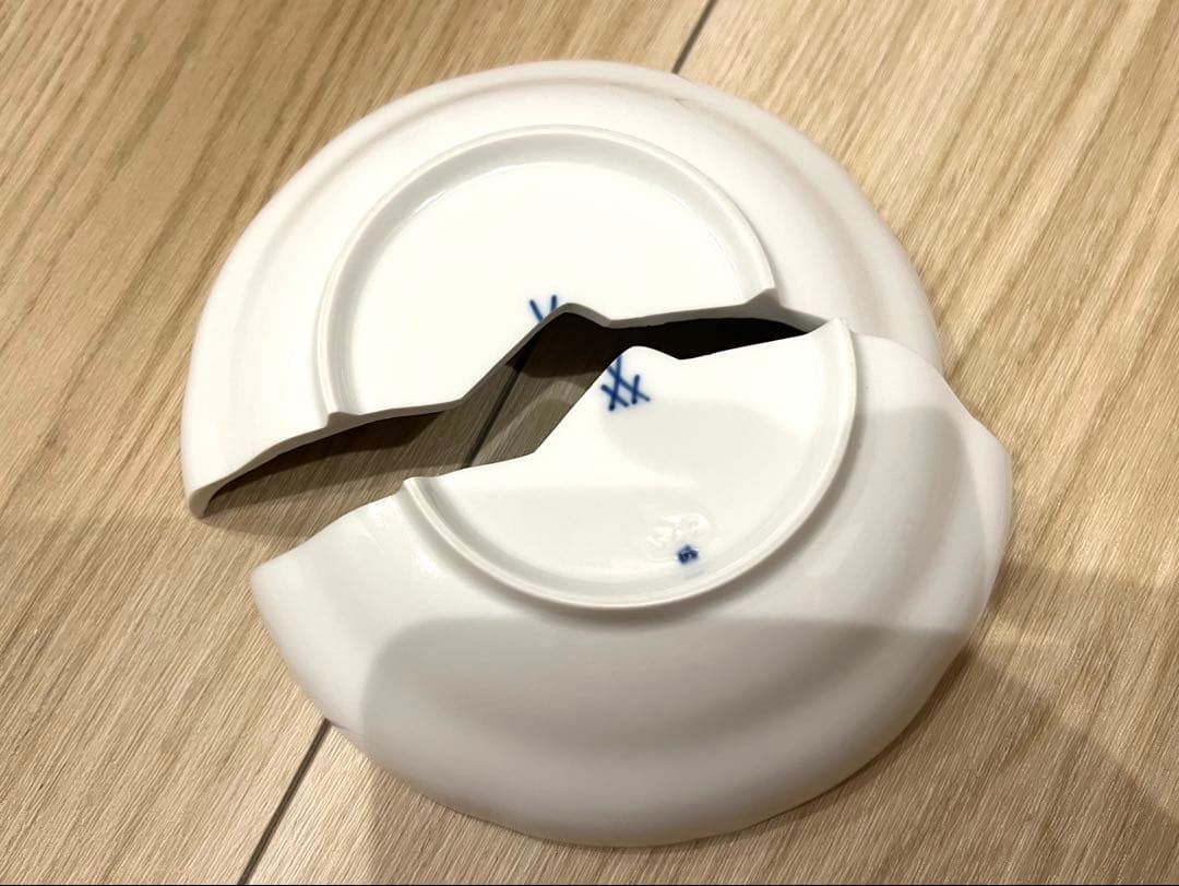 マイセン ブルーオニオンのお皿 割れあり