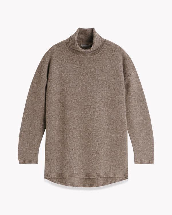 週末お値下げ中　theory luxe コクーンシルエット タートルネックニット