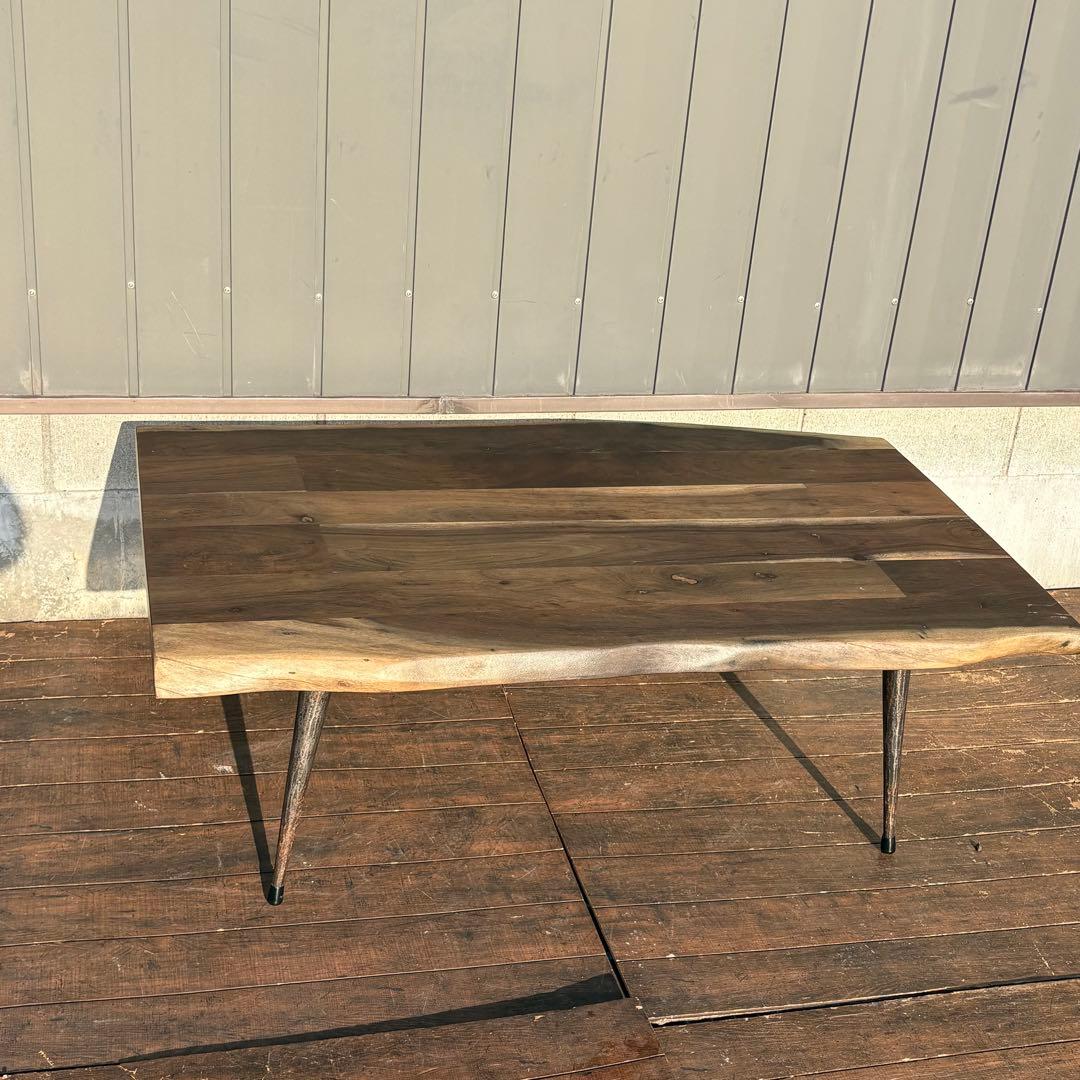 北欧レトロ 無垢材 木製テーブル アイアン脚 インダストリアル 重厚ローテーブル