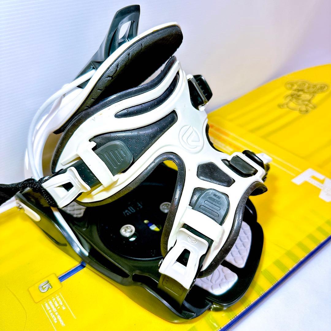 バートン CUSTOM フライングV ビンディング FLOW アルファ 送料無料