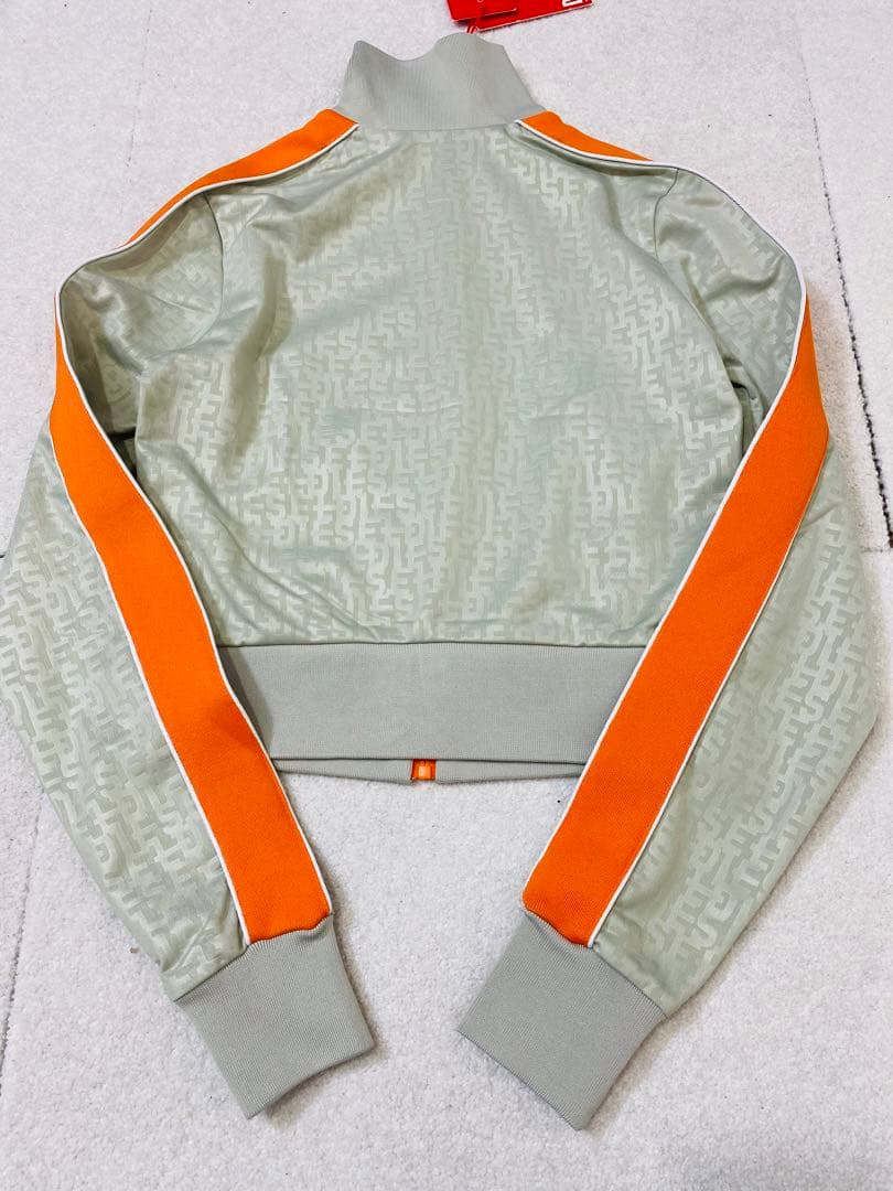 8437. 【未使用タグ付き】DIESEL 総柄トラックジャケット