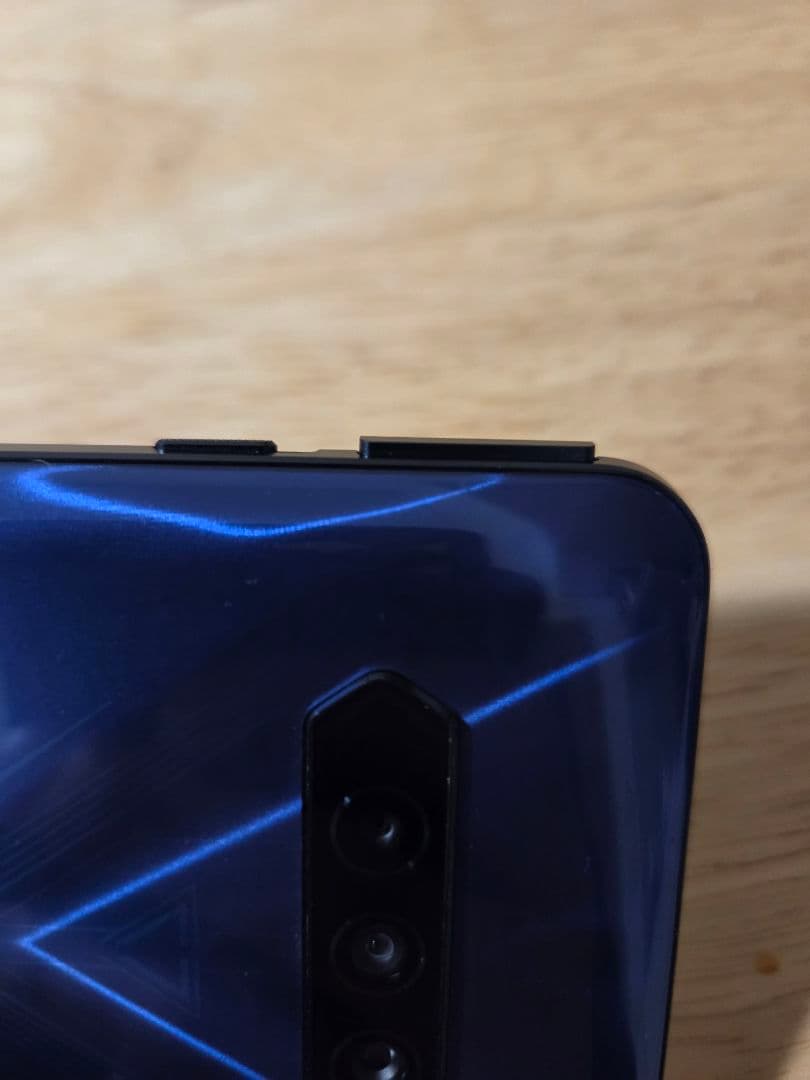 Black Shark 4 技適有　本体　箱、ケース付き　ジャンク