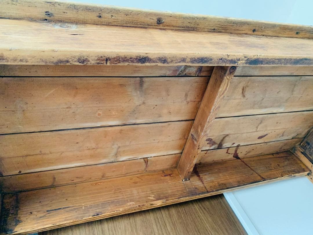 アンティーク　テーブル　KRANKで購入　ダイニングテーブル　ヴィンテージ