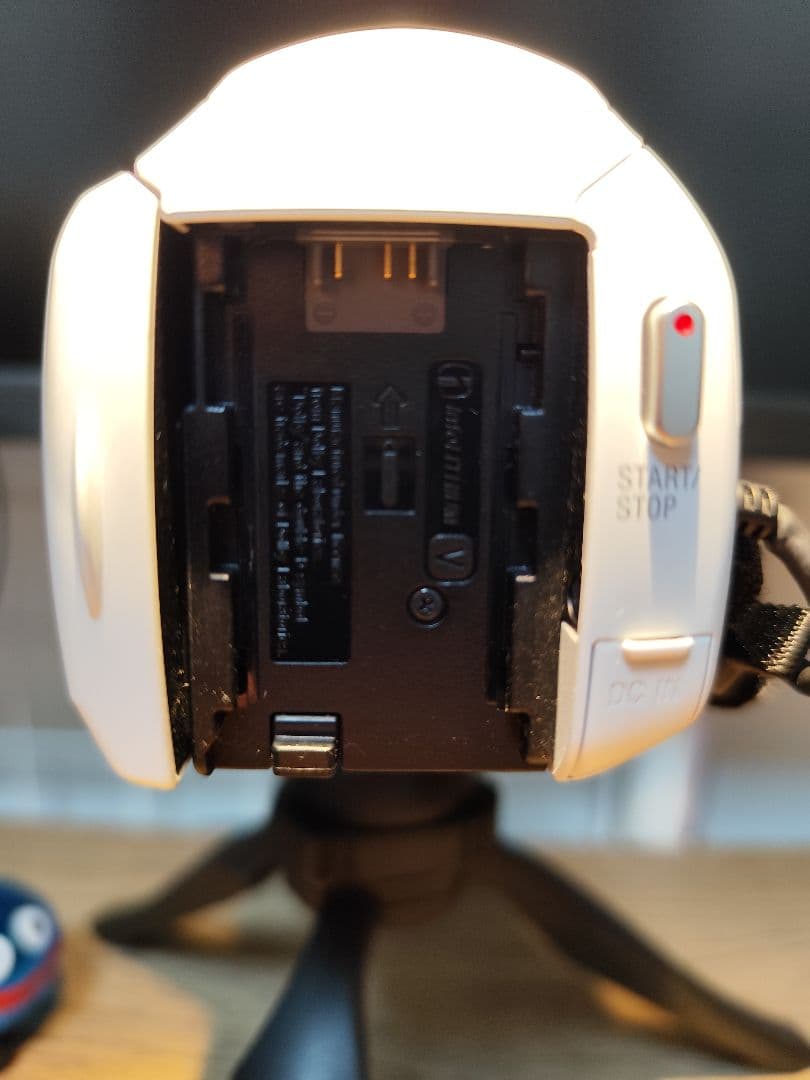 値下げ中【美品】Sony HDR-CX535 W ハンディカム ビデオカメラ