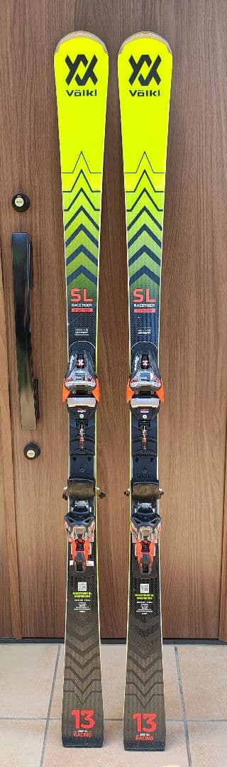 Völkl Racetiger SL Master(2023モデル)