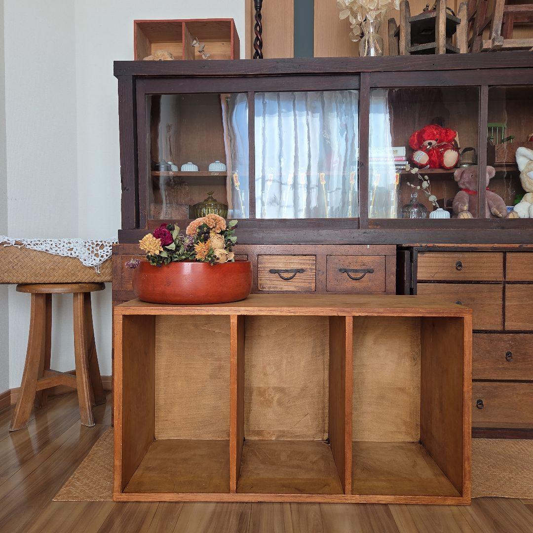 収納棚　古家具　シェルフ　什器　収納箱　陳列棚　ディスプレイ　ラック