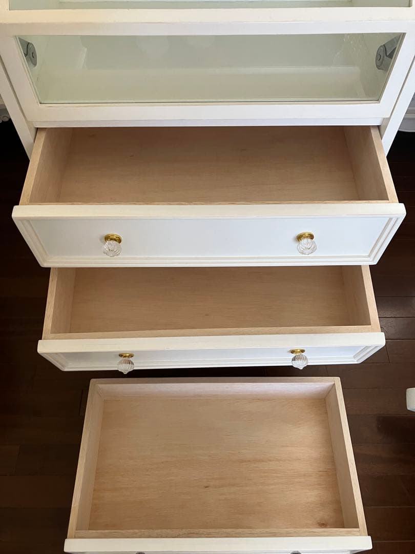 ガラスキャビネット【アンティーク調】【引出し付き】