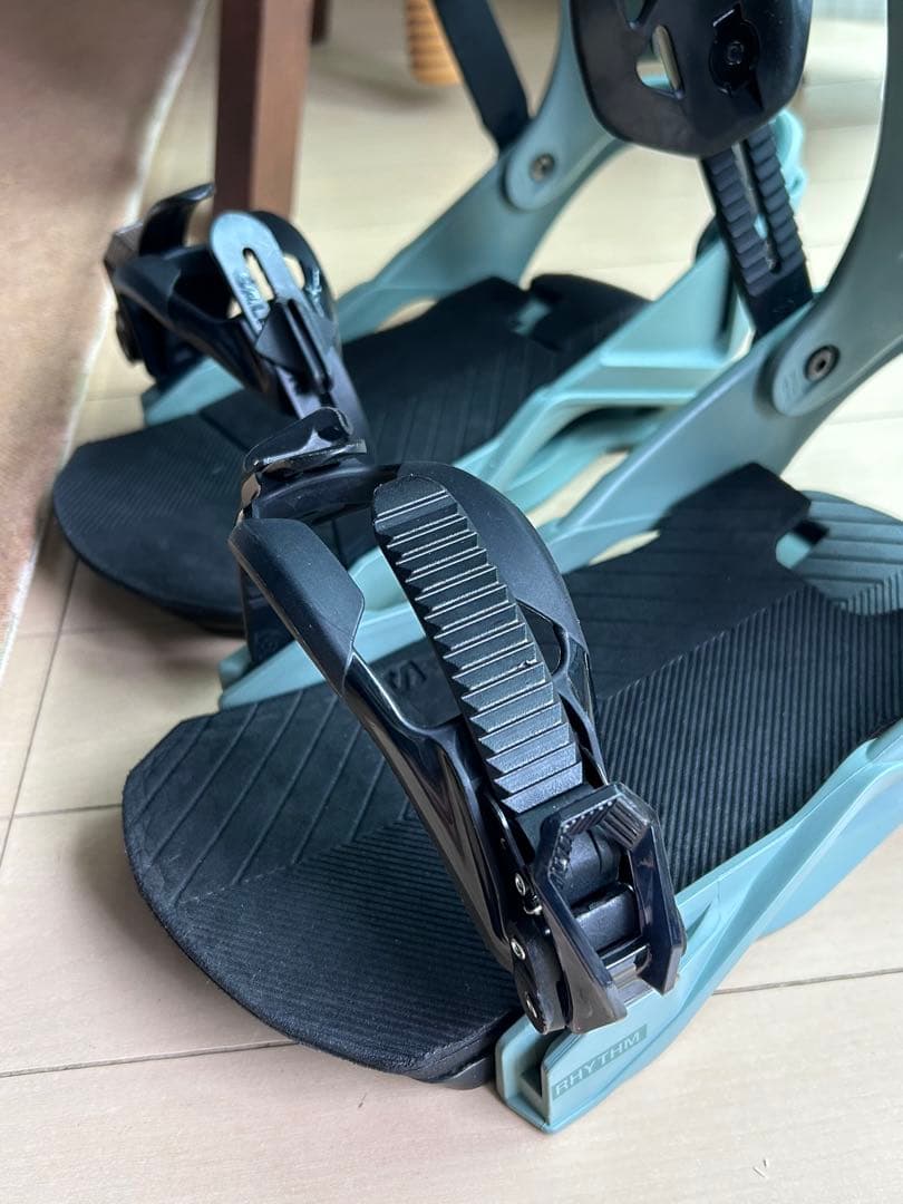 SALOMON リズム　rhythm M 22-23