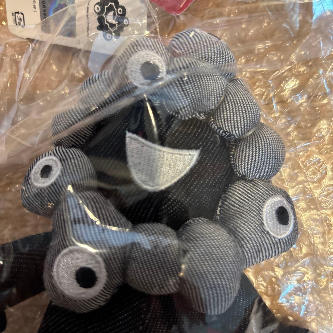 ミャクミャク EDWIN コラボ キーホルダー 黒 デニム ぬいぐるみ