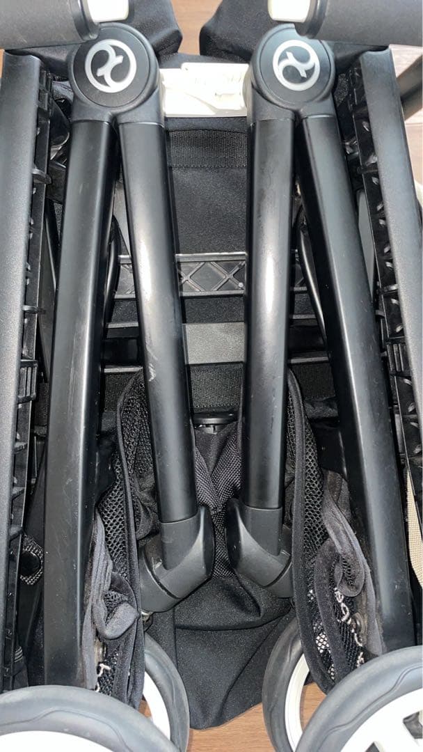 CYBEX サイベックス（リベル） ベージュ×ブラック