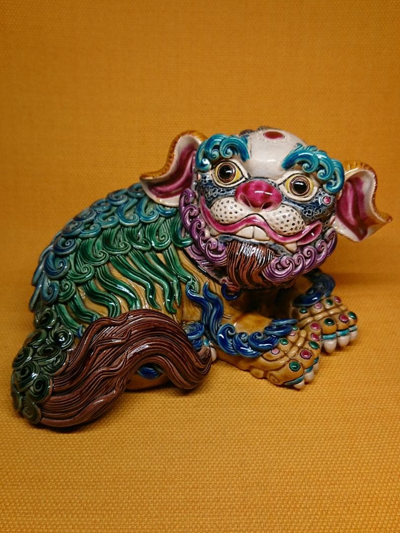 【美品】シーサー　獅子　陶器　置物　インテリア　工芸品　美術品　A1096