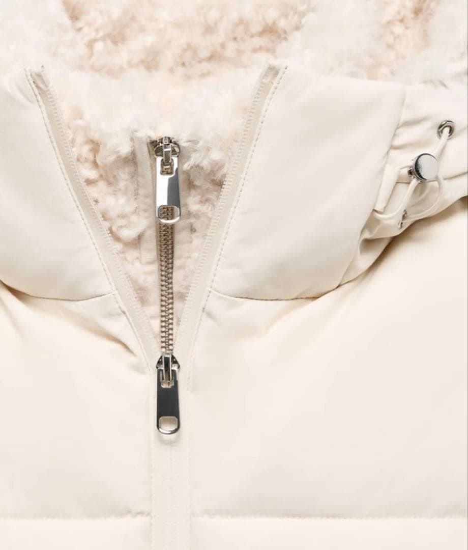 ZARA フェイクシープスキンフード付き撥水ウィンドブレーカーアノラック S