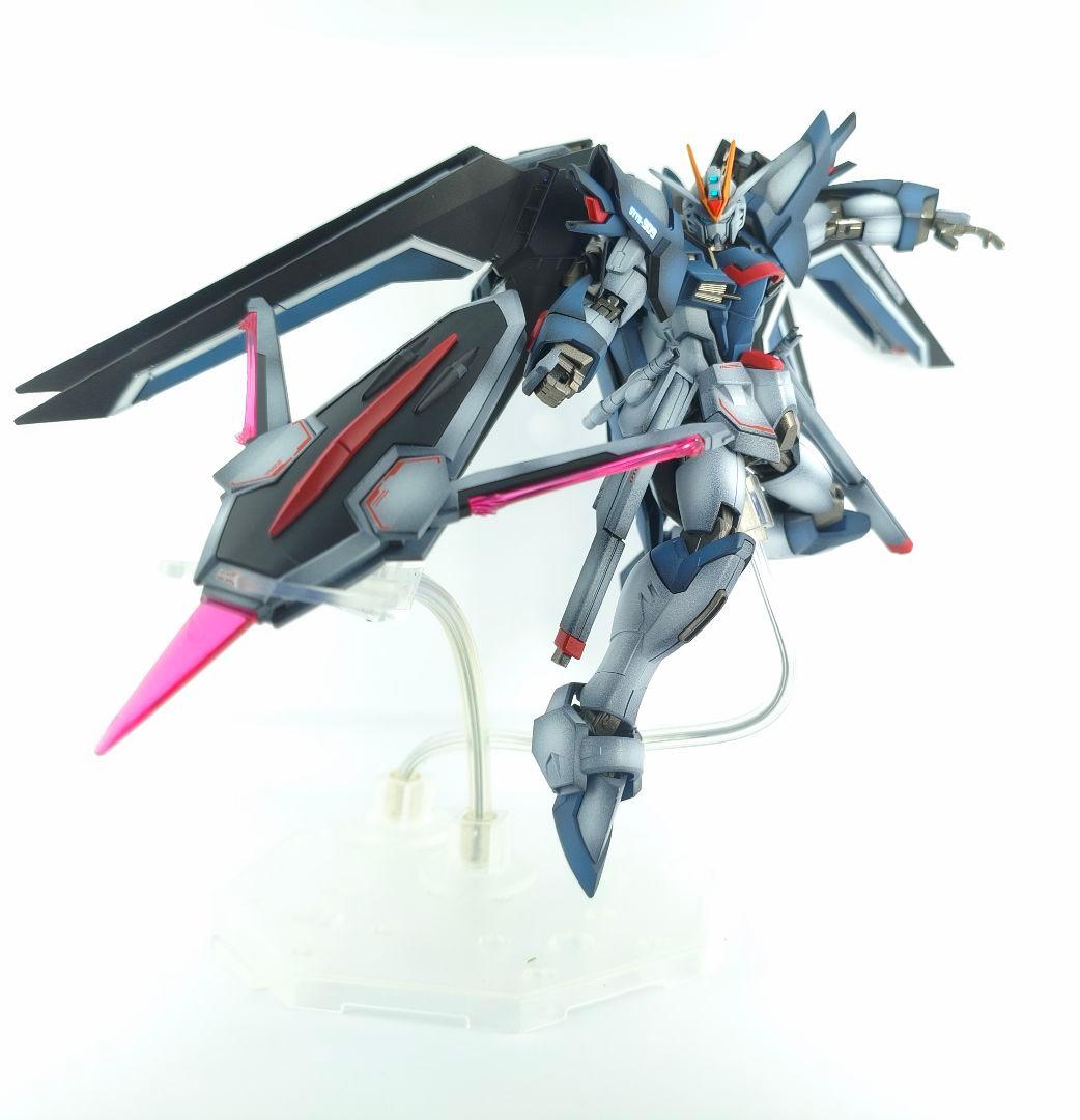 HG ライジングフリーダムガンダム 塗装済み完成品 全塗装