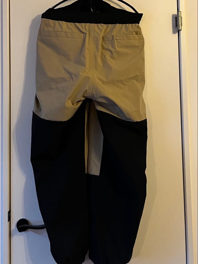 DC SHOE CO. 黒/ベージュ　スノーボード　フード　上下　セットアップ