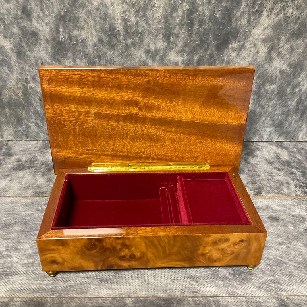 アンティーク　ジュエリーボックス　オルゴール付き