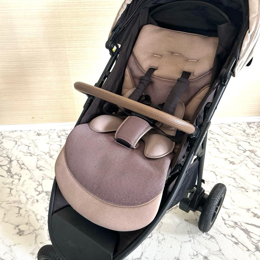 Aprica アップリカ ベビーカー スムーヴプレシャス ベージュ
