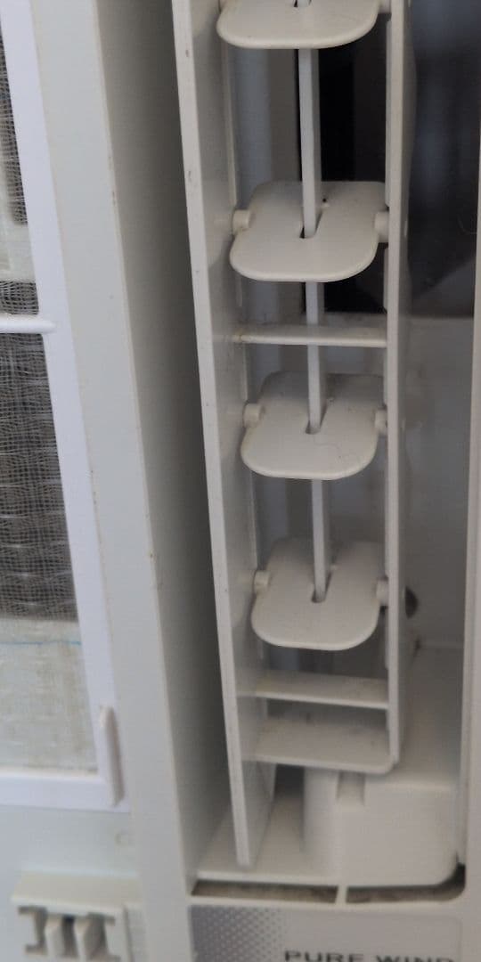 ジャンク CORONA 窓用エアコン CW-1622（WS）コロナ 2022年製