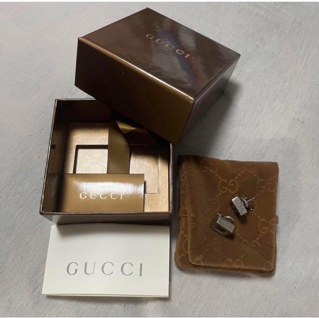 GUCCI グッチ　ピアス　シルバー