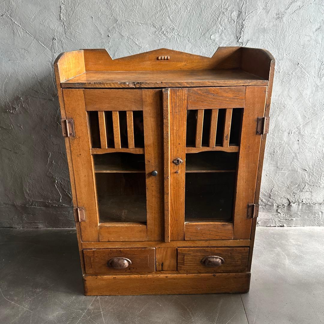 瞬間的お値下げ❗️ヴィンテージ　ミニガラス戸棚　食器棚　書棚