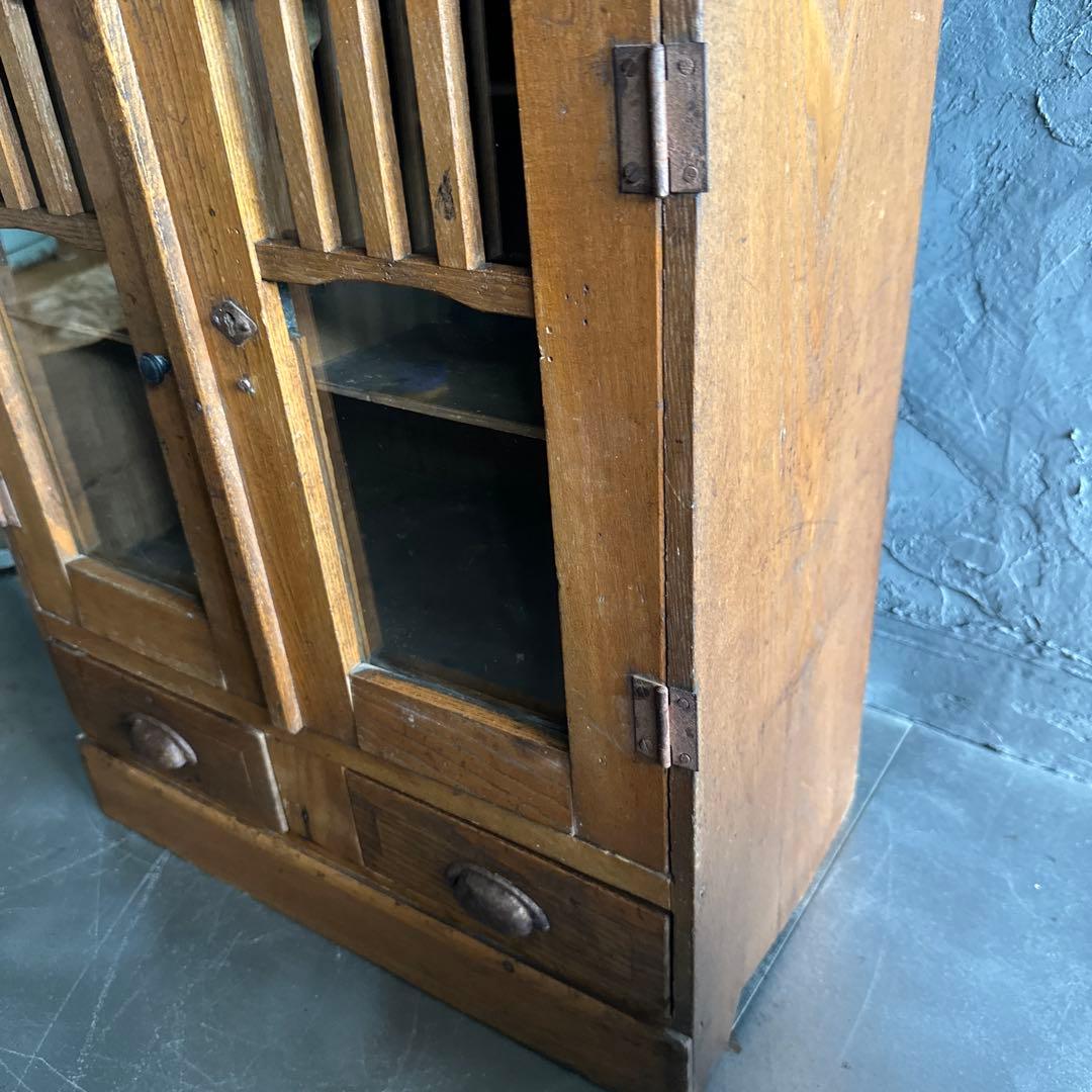 瞬間的お値下げ❗️ヴィンテージ　ミニガラス戸棚　食器棚　書棚