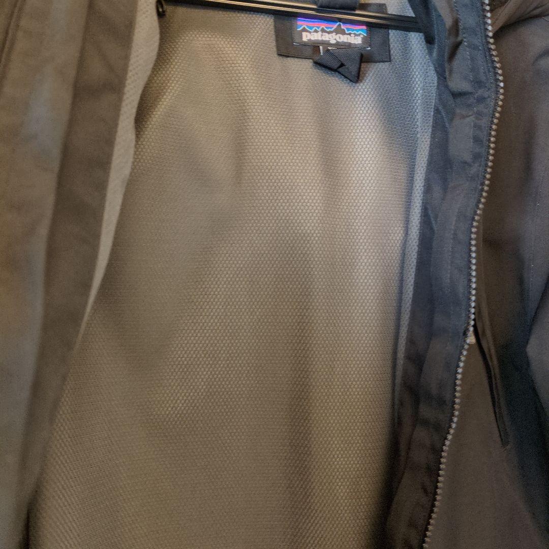 patagonia ブラック ダウンジャケット　レディース