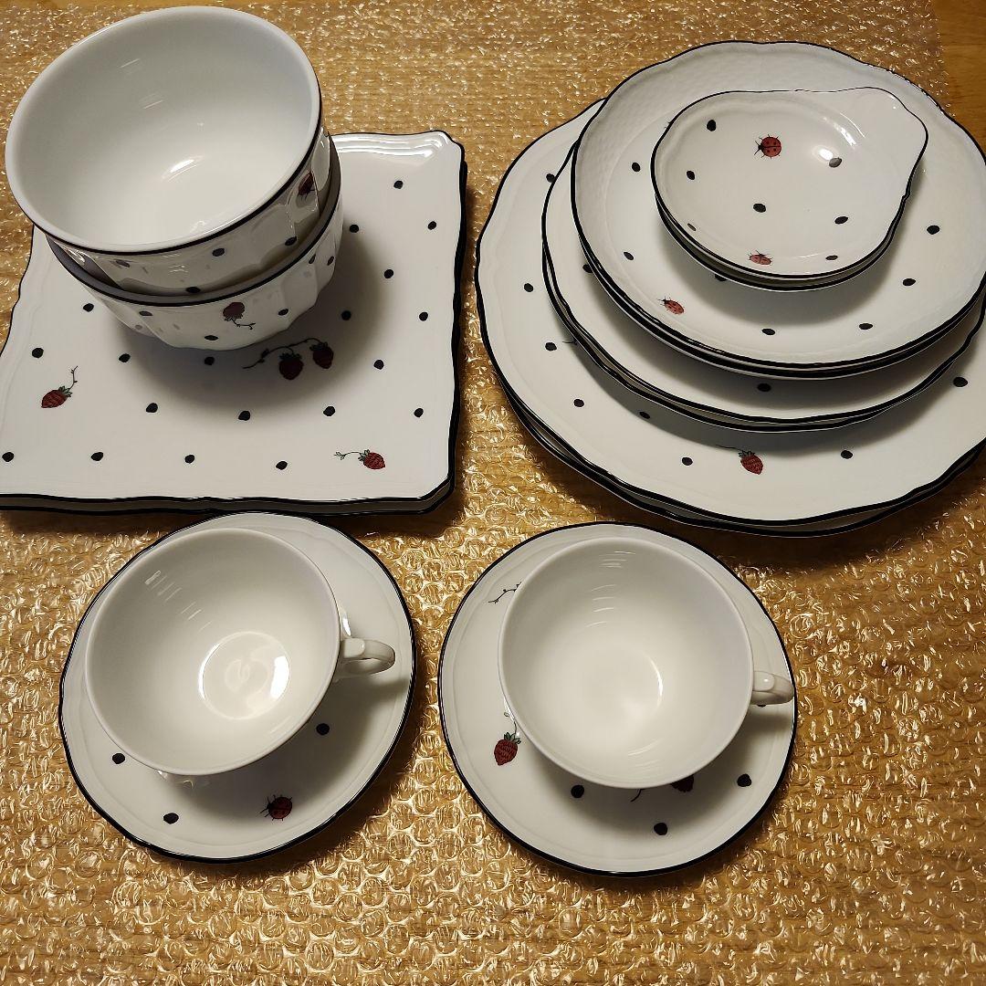 Richard Ginori　リチャードジノリ　てんとう虫＆野いちご食器セット