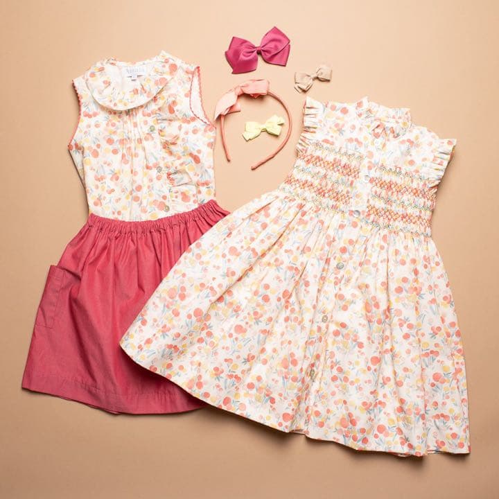 新品アマイアキッズ　スモッキングワンピース　10Y