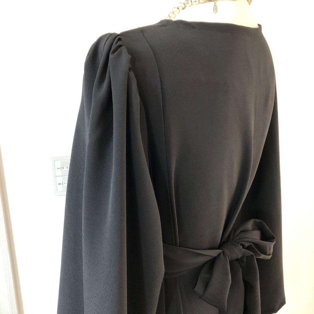 黒留リメイクワンピースドレス　作家もの　孔雀の刺繍と金糸柄　130㎝丈詰め不可