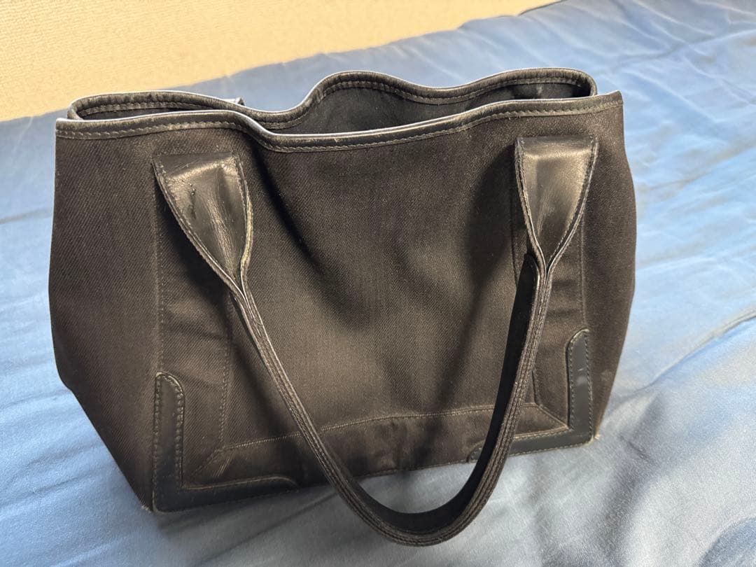 BALENCIAGA Navy スモールカバス S