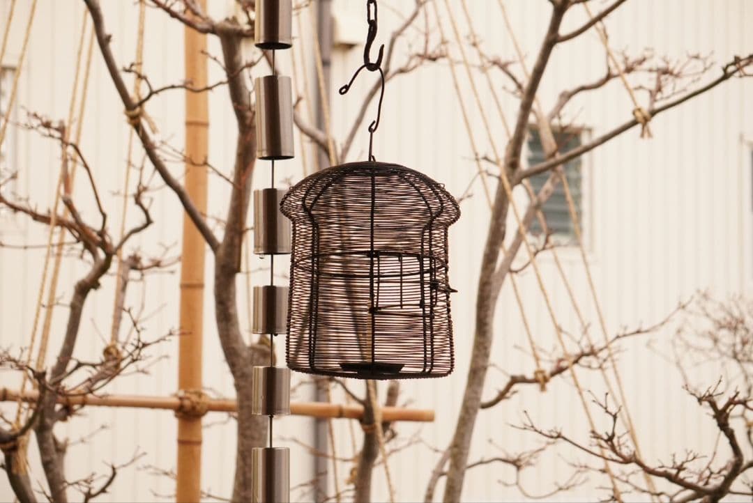 吊り灯籠　針金製　アンティーク　雑貨　骨董　吊灯籠　灯り　照明　庭　インテリア