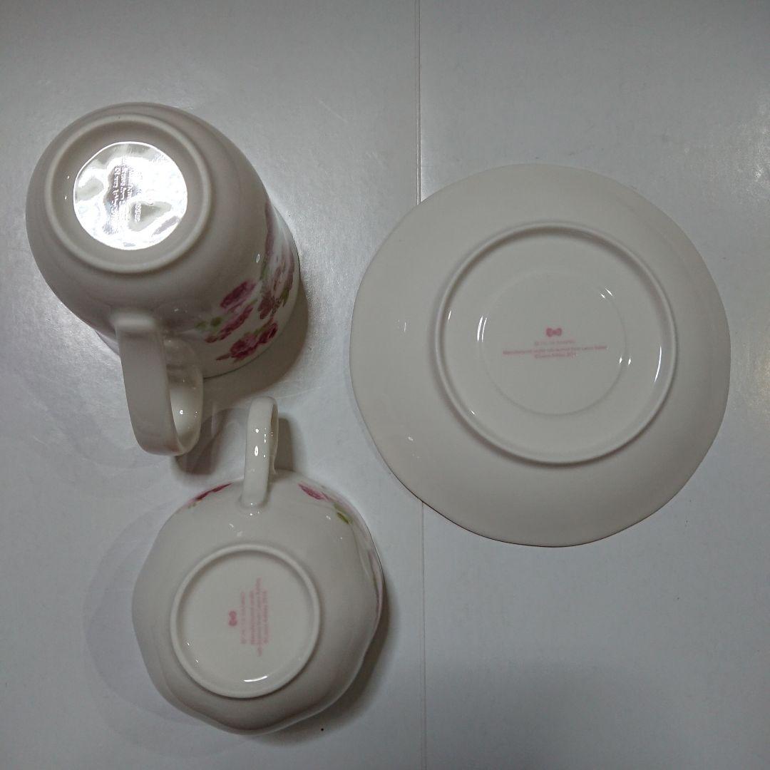 ティーセット バラ ホワイト 5点 ハローキティ × ローラアシュレイ 金彩劣化