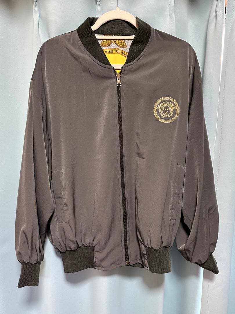 【週末まで値下中】ベルサーチ　ナイロン　ジャケット　リバーシブル　ブルージーンズ