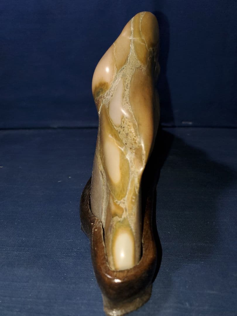 鑑賞石　水石　神山五色