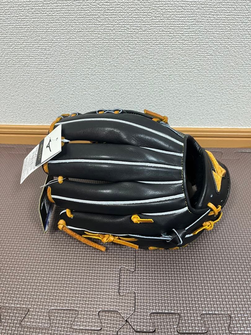 ・新品未使用　硬式　ミズノプロクラシック　内野手用