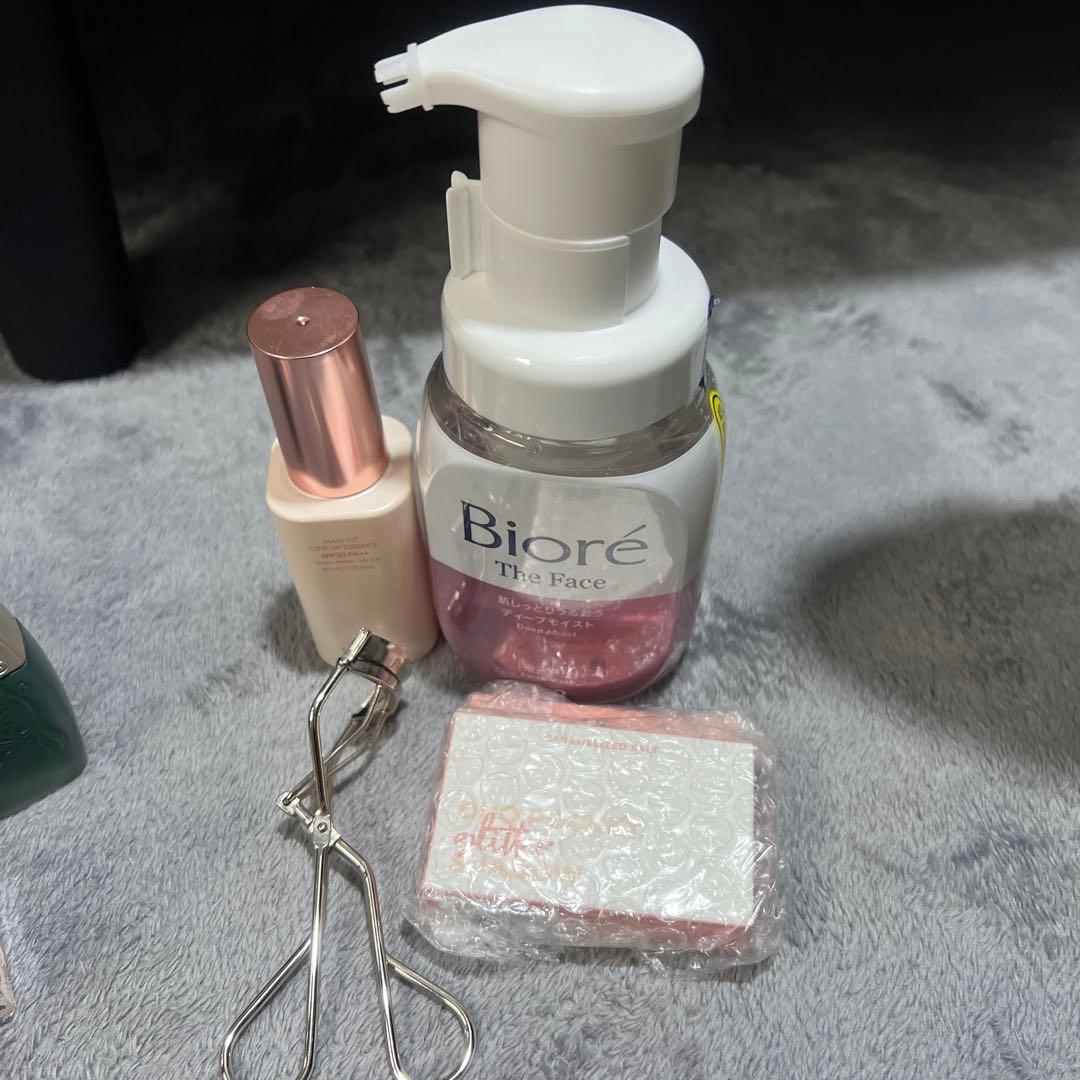 【破格？！！期間限定】香水・スキンケアセット