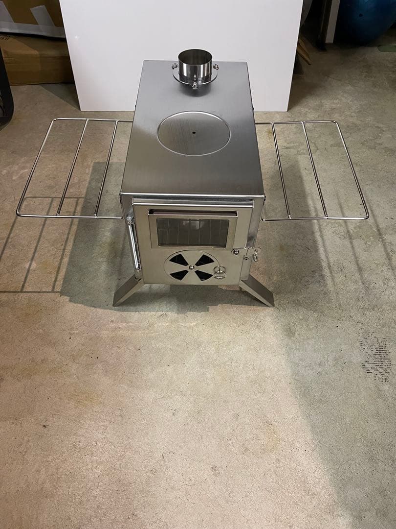 訳あり品 薪ストーブ 3面ガラス ステンレス アウトドア キャンプ 新品未使用
